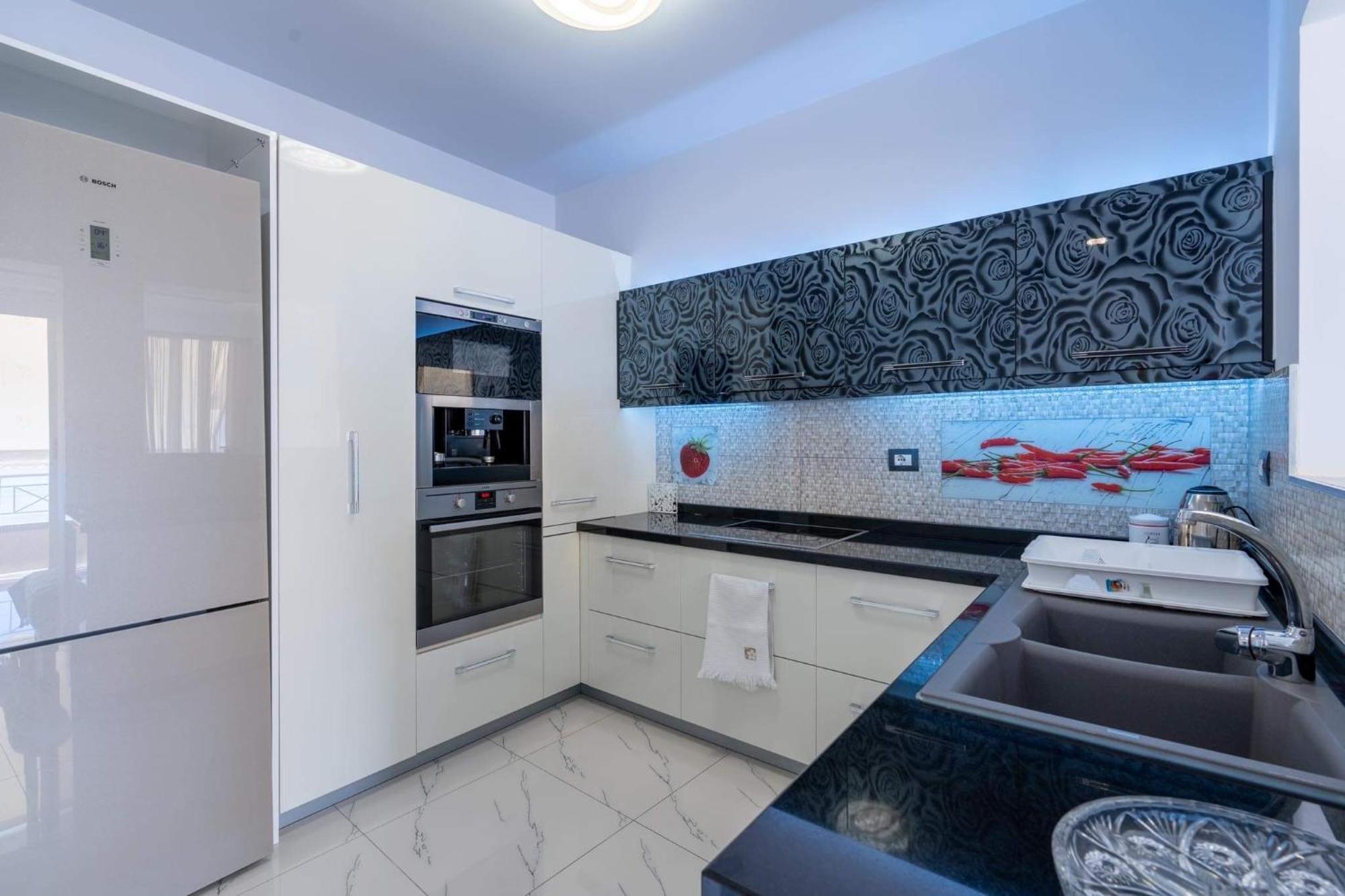 Apartment In Saranda Екстериор снимка