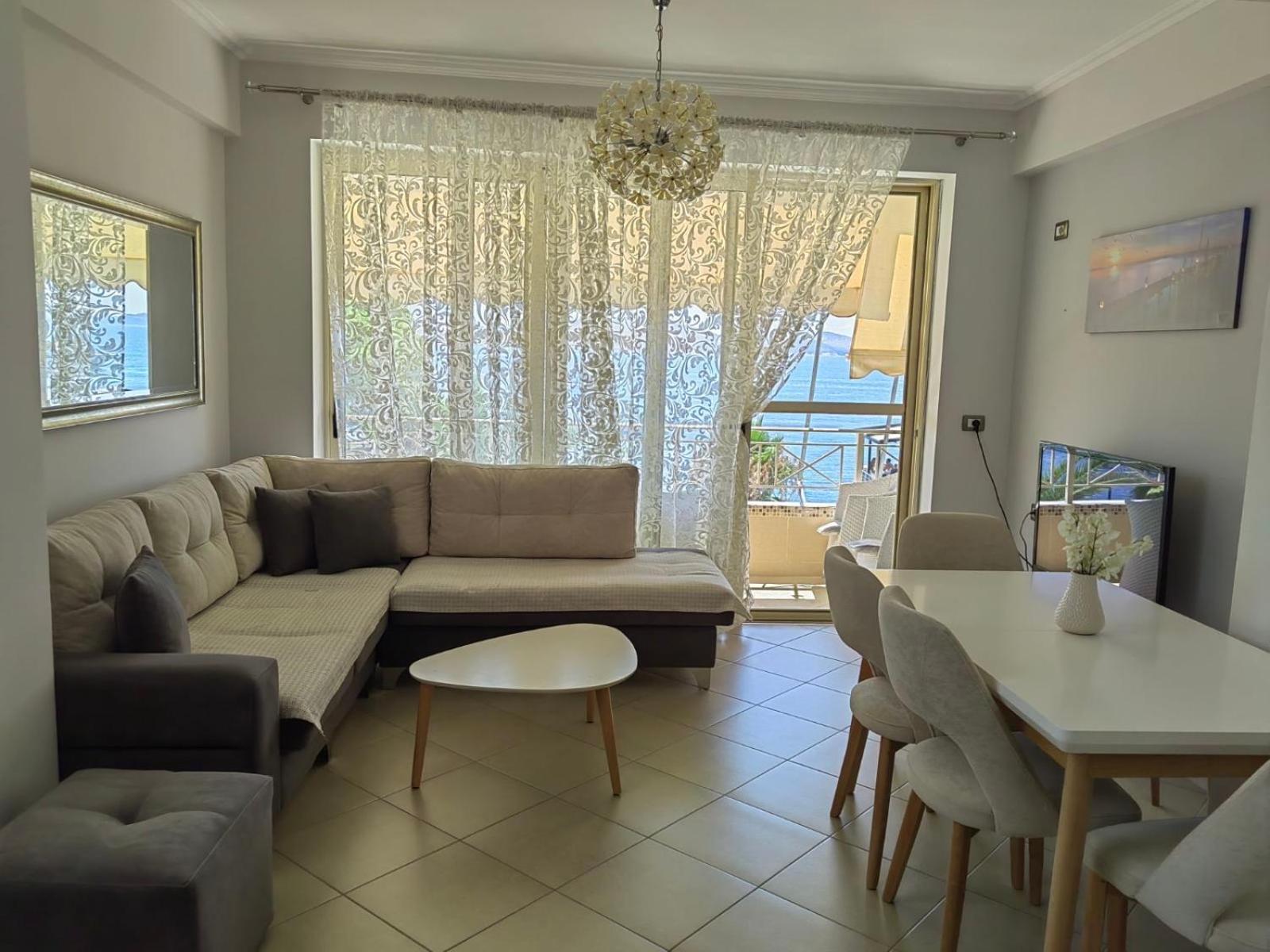Apartment In Saranda Екстериор снимка