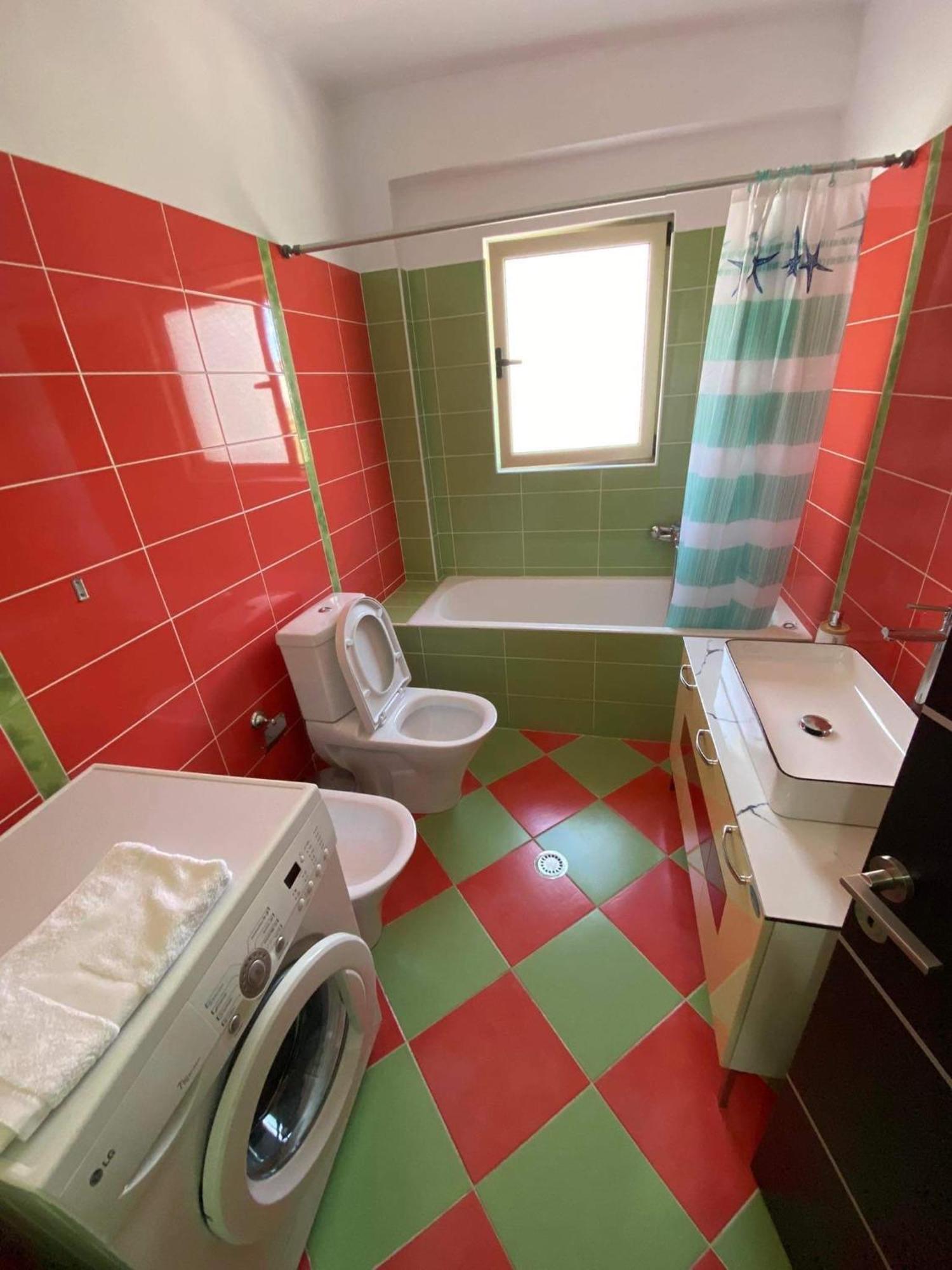 Apartment In Saranda Екстериор снимка
