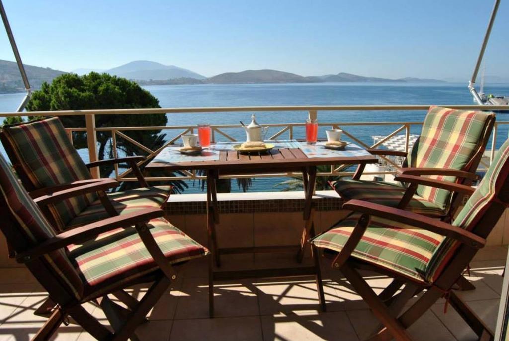 Apartment In Saranda Екстериор снимка