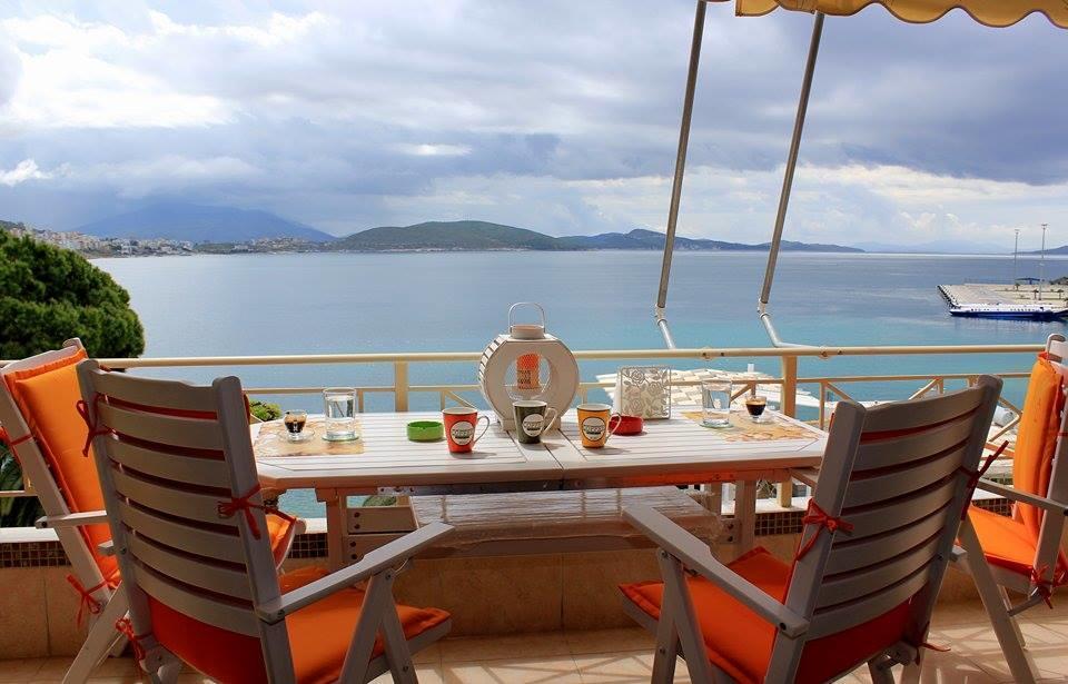 Apartment In Saranda Екстериор снимка